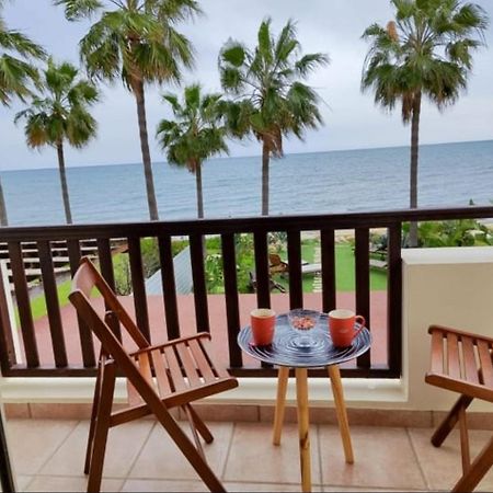 Beachfront Villa Carpe Diem Kiti Exterior photo